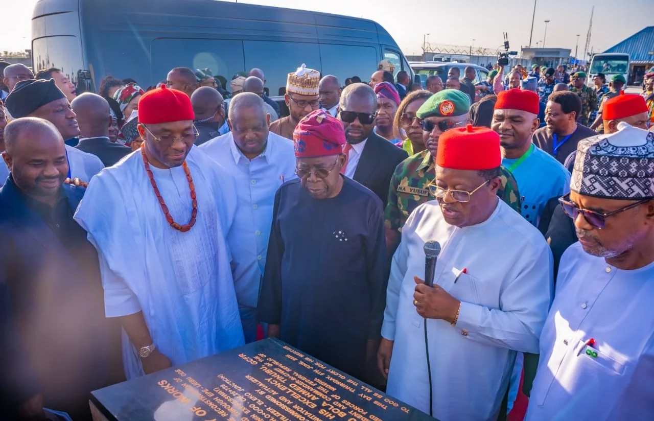 Tensions Mount as Sanwo-Olu Absent from Tinubu’s Lagos Project Flag-Off Amid Growing Rift